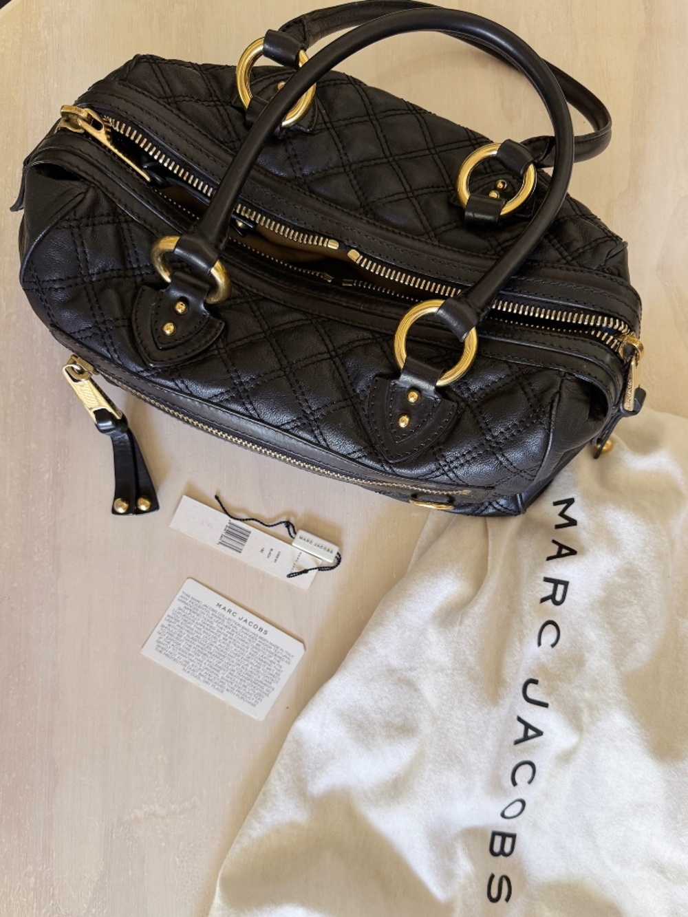 Marc Jacobs VINTAGE Resort 2005 Quilted Leather Stam Barrel Bag Purse Black Gold - Picture 4 of 16